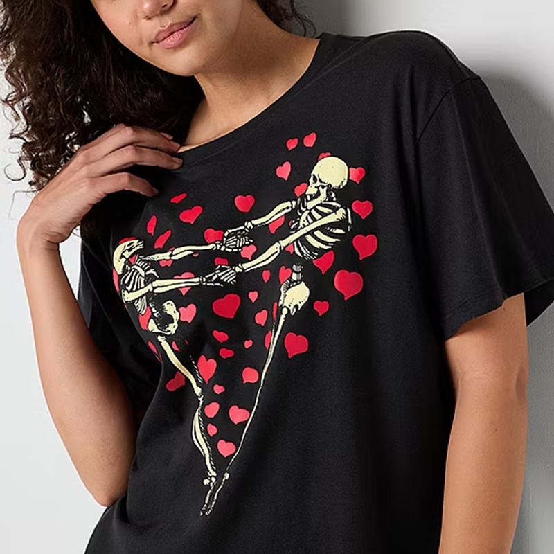find skull t shirts for women at hongfeng with bold designs and comfortable cotton fabric.